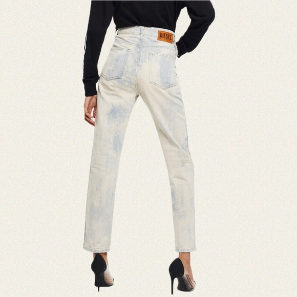 Diesel D-Eiselle Straight High Waist Jean - Picture 3 of 10